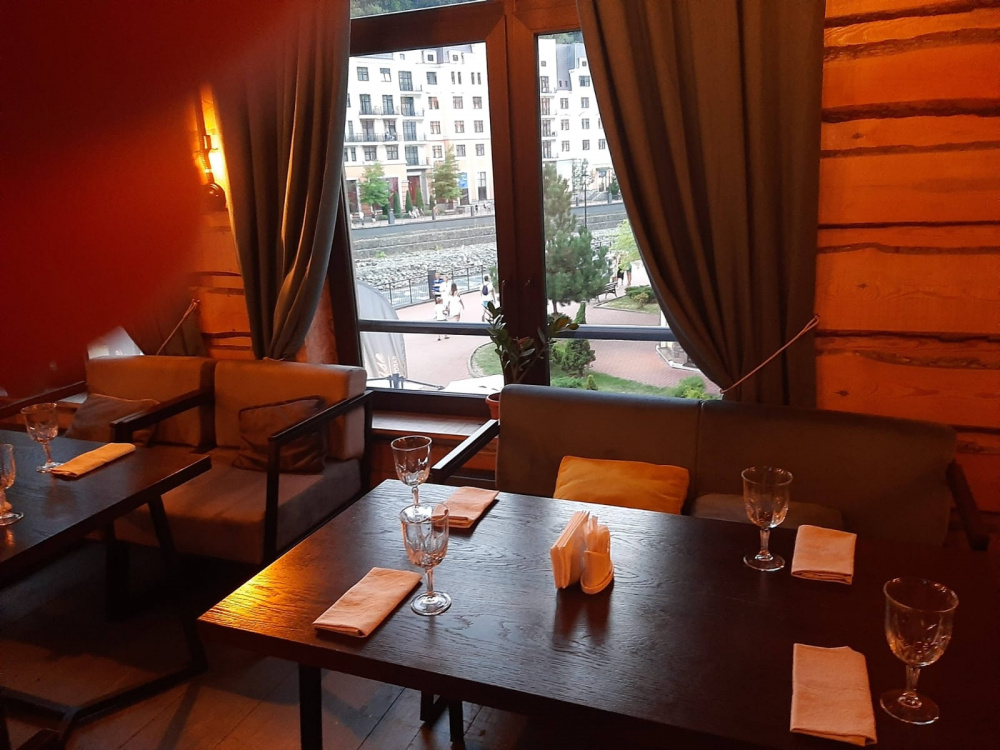 Бар Muse Restobar п.Красная Поляна
