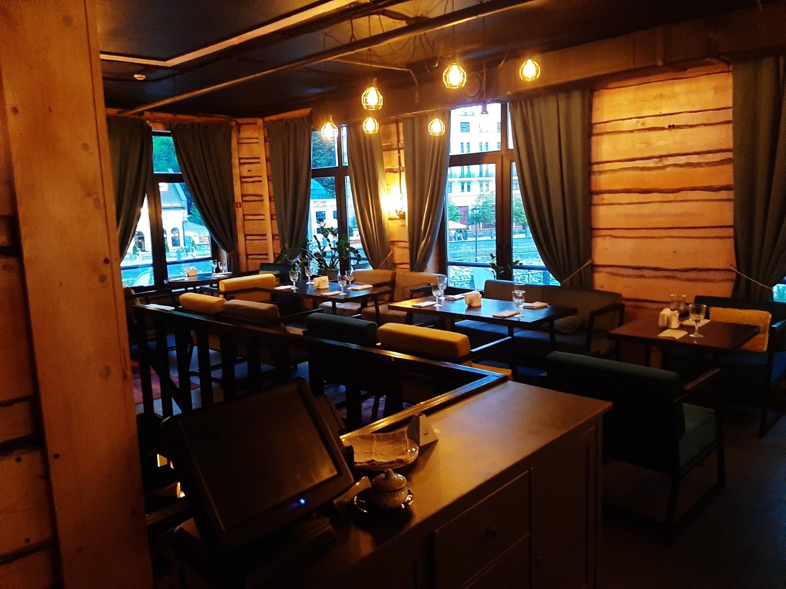 Бар Muse Restobar п.Красная Поляна