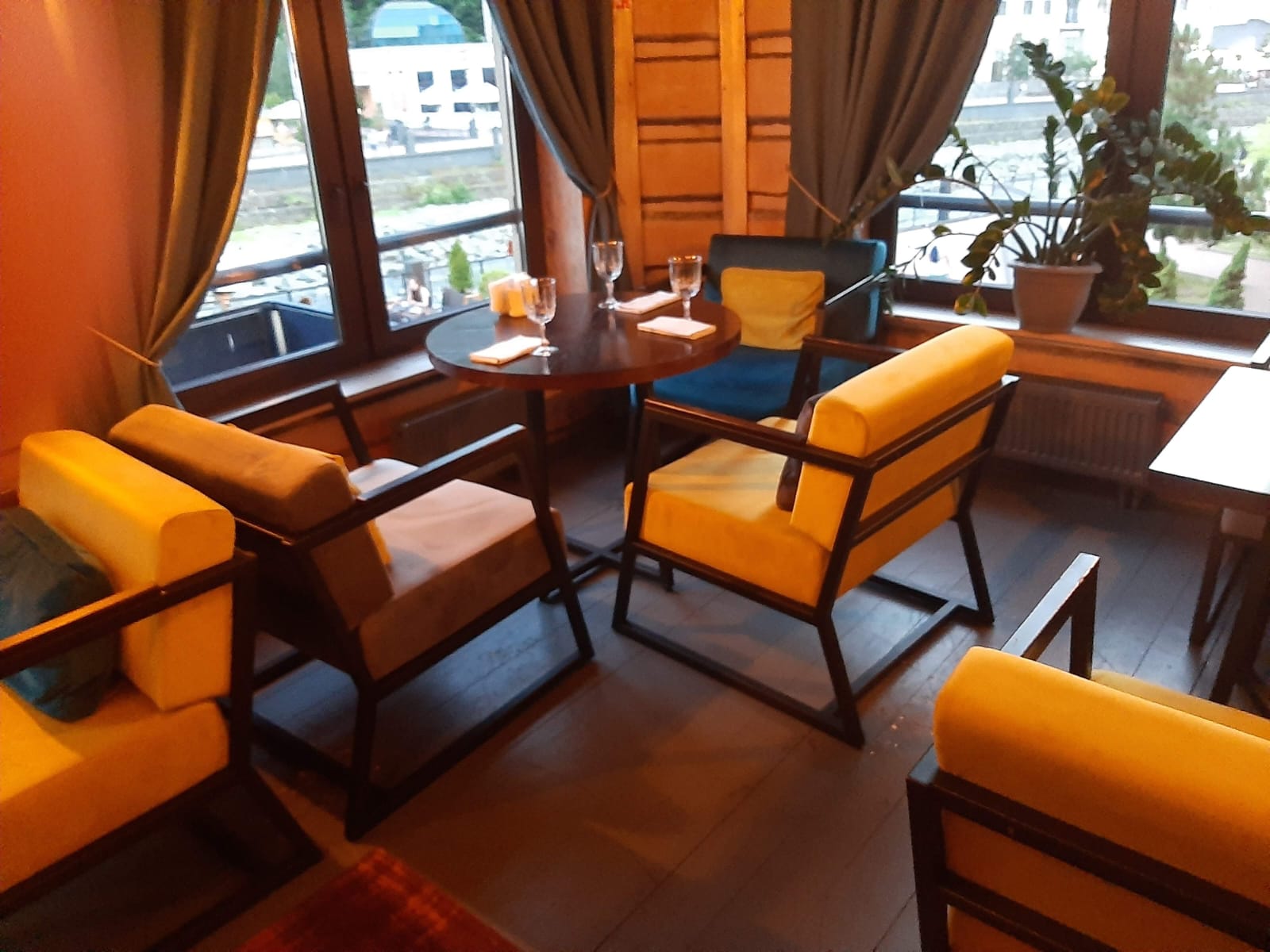 Бар Muse Restobar п.Красная Поляна